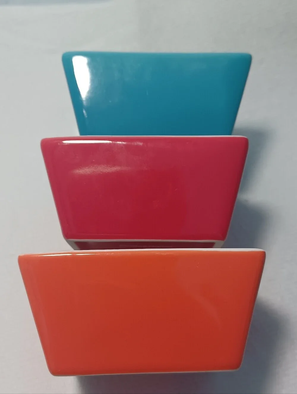 Crate & Barrel Trio of Sauce Dishes / Dip Bowls 3